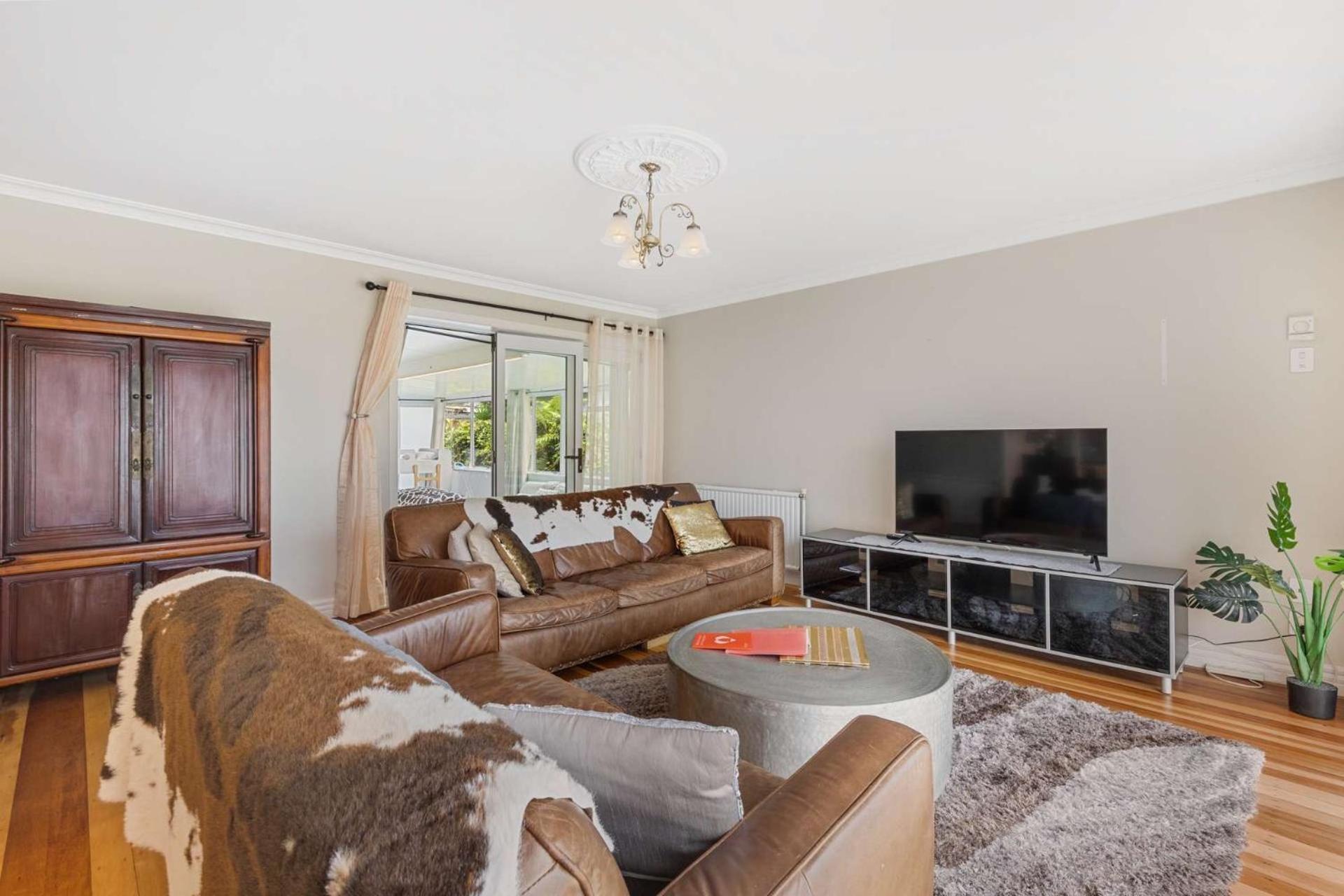 Lakefront Getaway In Rotorua Exterior photo